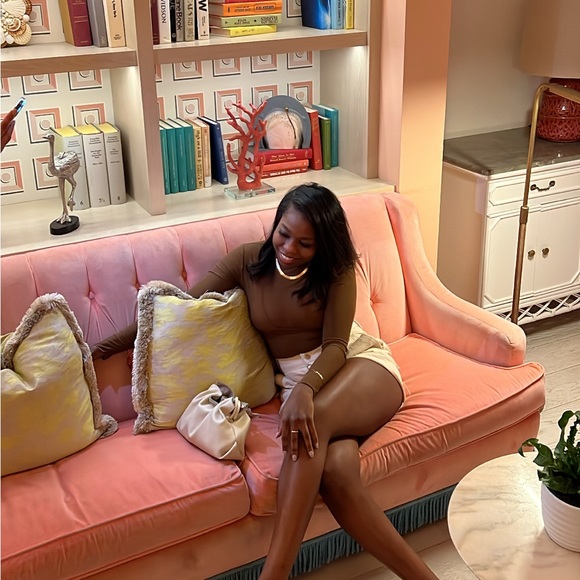 Meet your Posher, Brittany! - Picture 1 of 1